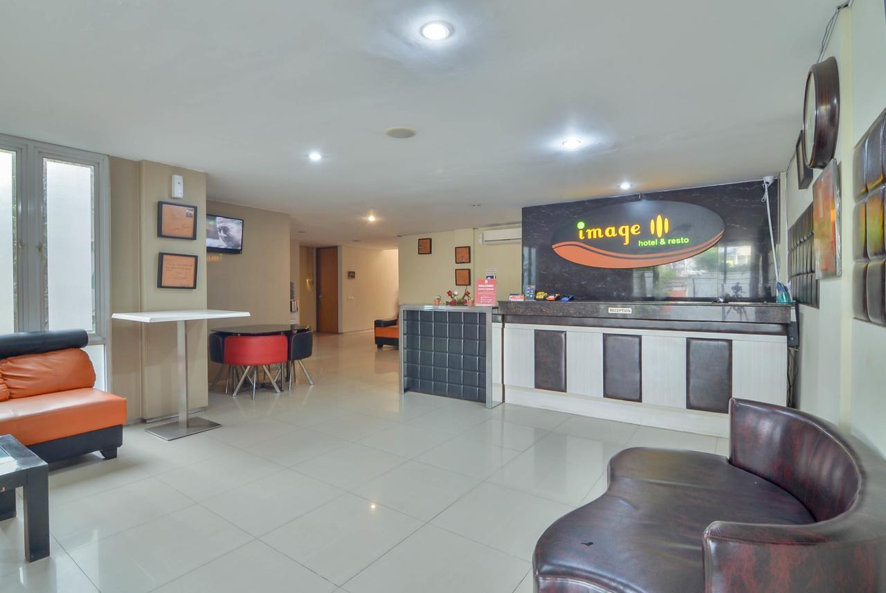 Image Hotel And Resto Bandung Bagian luar foto
