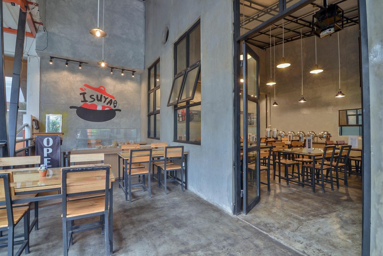 Image Hotel And Resto Bandung Bagian luar foto