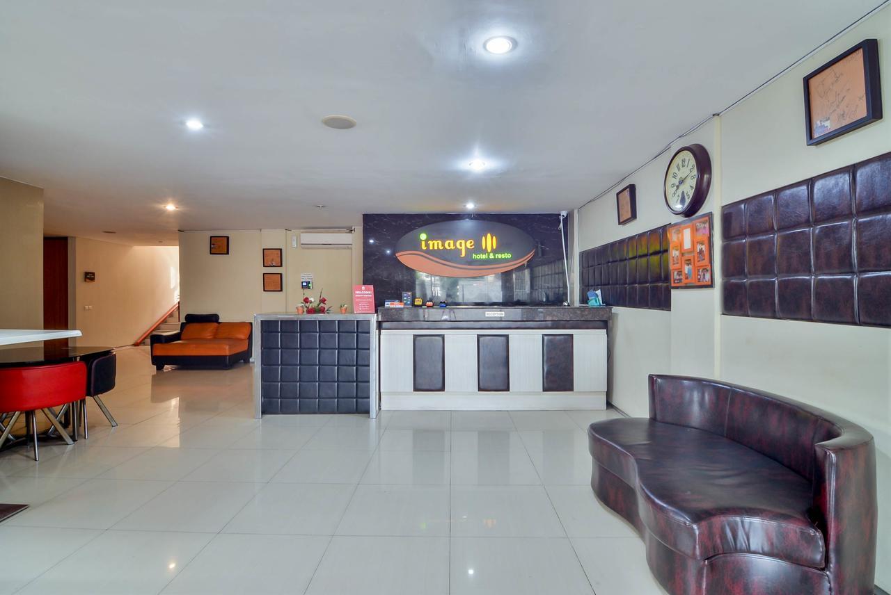 Image Hotel And Resto Bandung Bagian luar foto