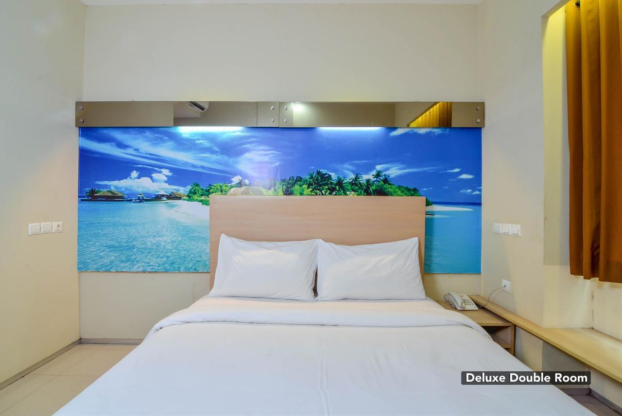 Image Hotel And Resto Bandung Bagian luar foto