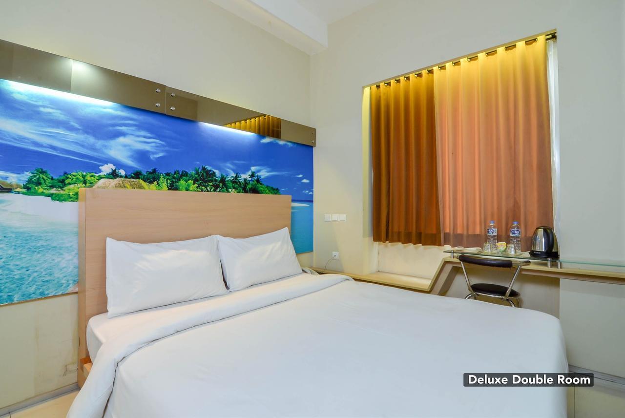 Image Hotel And Resto Bandung Bagian luar foto